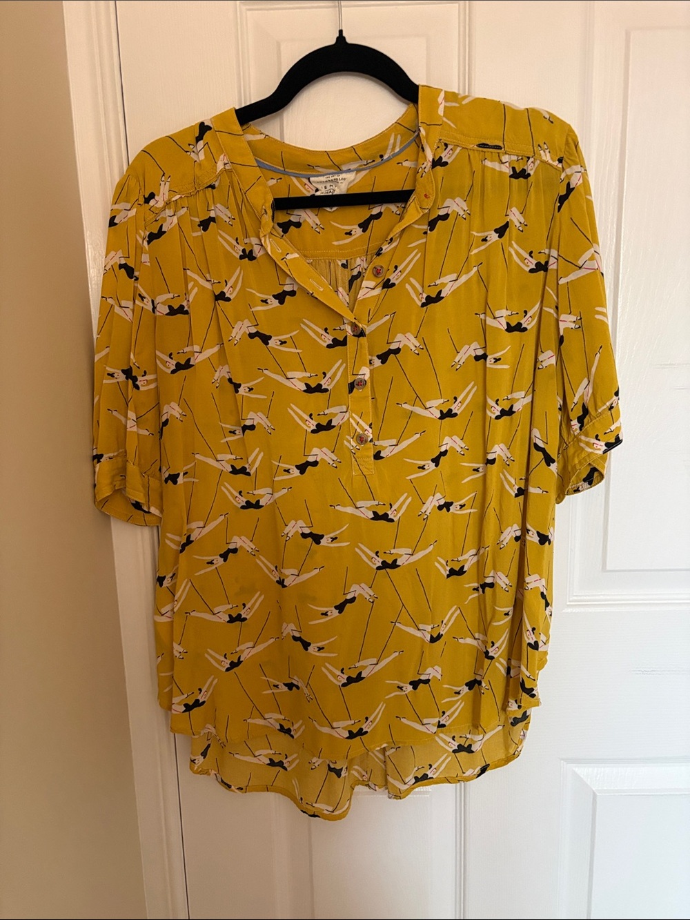 Women's Mustard Yellow Printed V-Neck Blouse